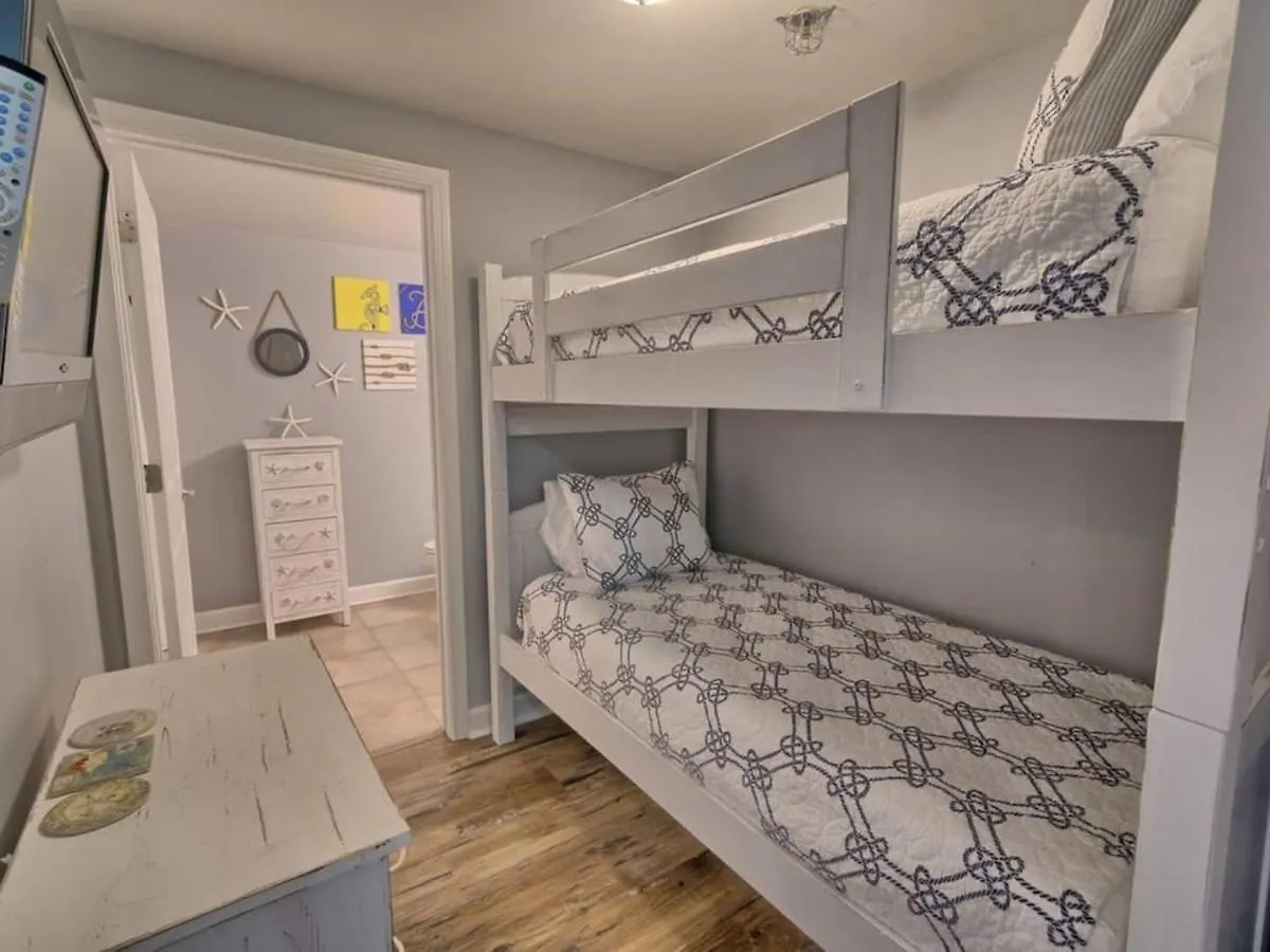 Shores Of Panama 1307, Two Masters! Under 25 Ok! Panama City Beach Appartement