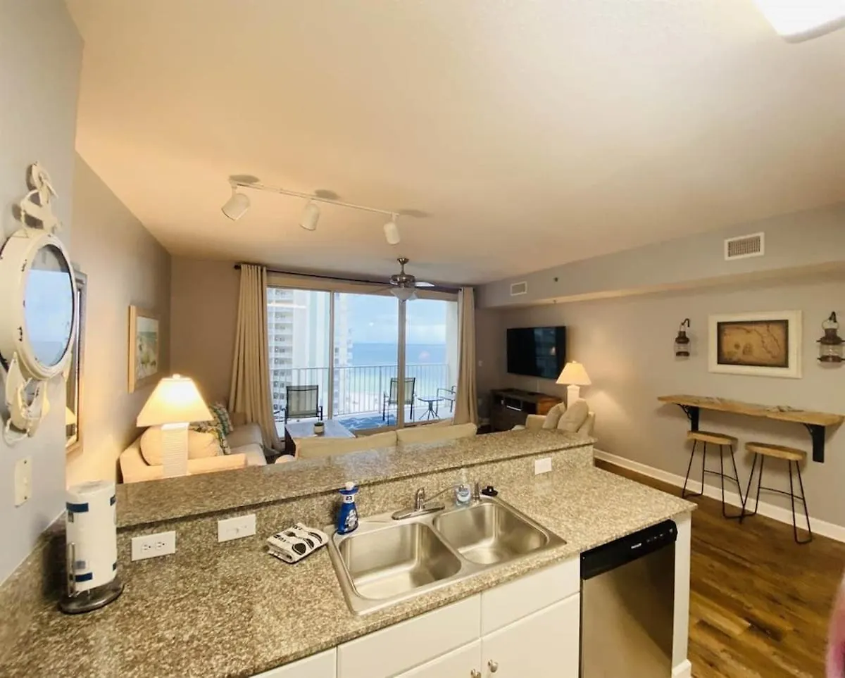Shores Of Panama 1307, Two Masters! Under 25 Ok! Panama City Beach Appartement